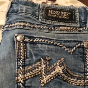 Miss Me Denim size 30 shorts w bling on the booty